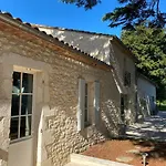 Chateau La Graviere Bed & Breakfast 4*