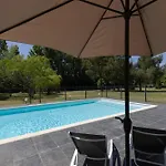 Chateau La Graviere 4* Vertheuil-en-Médoc
