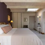 Oda ve Kahvaltı Chateau La Graviere 4*