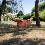 Chateau La Graviere 4*
