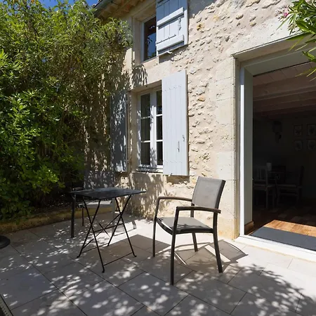 Chateau La Graviere Bed & Breakfast *