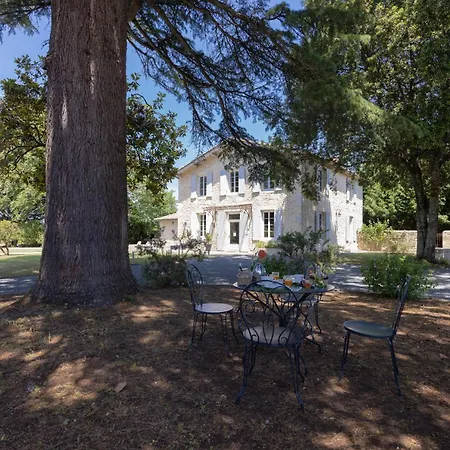 Chateau La Graviere * Vertheuil-en-Medoc