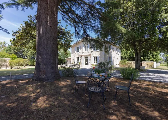 Château La Gravière 4* Vertheuil-en-Médoc